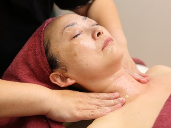 ワン セイビア 元住吉店/ボディトリートメント：デコルテ