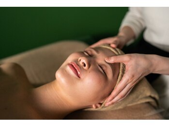 アコガレコガオ 弘前店/