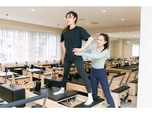 デイズ ピラティス プレミアム 梅田店(DAYS PILATES PREMIUM)の雰囲気（話題のマシンピラティスでしなやかで綺麗な身体づくり！）