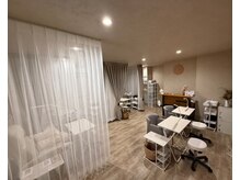 アンベリール(Embellir)の雰囲気（落ち着いた雰囲気の空間が大好評♪）