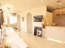 スリーナイン ビューティー(39 beauty)の雰囲気（やわらかい光の差し込む明るい店内、完全個室で癒しの時間を…♪）