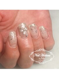 シルバーのラメグラデーション