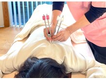 【肩こり・首/肩の痛み専門】さくらの整体院の雰囲気(音叉でほぐす)