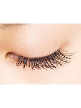 ナチュラル上品な目元にしたい