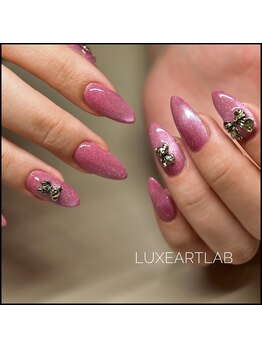 リュクスアートラボ(Luxeartlab)/