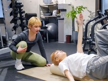 ビエネスタジムトウキョウ 青山(BIENESTAR GYM TOKYO)/【2】姿勢と動作を徹底分析