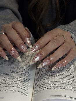 フラル(FULARU)の写真/爪の形・長さにコンプレックスのある方や折れやすい等のお悩みを抱えている方にも必見☆縦長美爪で満足度◎