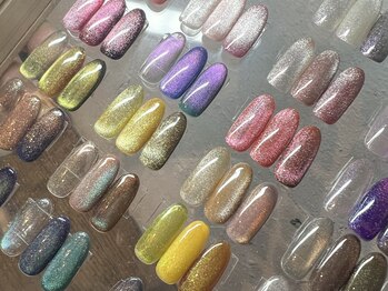 ノラ ミナミアオヤマ(NORA MINAMIAOYAMA)/マグネットネイル