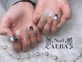 ネイルアルバ(Nail ALBA)/ドットフレンチネイル