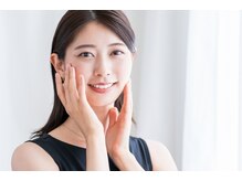 やけの鍼灸整骨院/美容鍼で肌質・シワ・たるみ改善