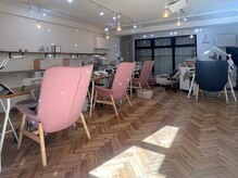 カラーズネイル エビス(Colors Nail Ebisu)の雰囲気（お洒落な店内でリラックスしながら施術を［マグネット／恵比寿］）