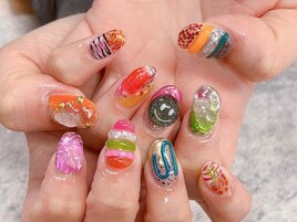 海外ネイル個性