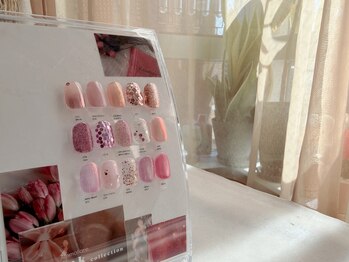 マンマリアーレ 高岳店(Ammaliare)の写真/【完全個室/21時まで営業】ちゅるんマグネット/大人ニュアンスネイル×美フォルムに思わず見惚れる指先へ◇