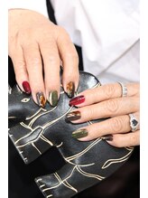 キダチ(Kidati)/印象的なお手元に