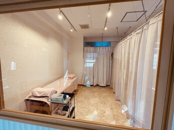 四つ葉/まつげエクステブース