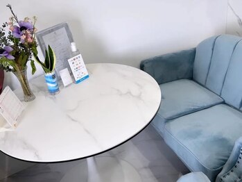 アール(R)/サロン内観4