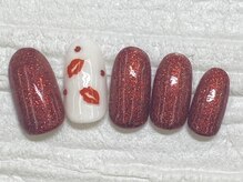 ハニービービー(Honey Bee Bee)/キスマークネイル