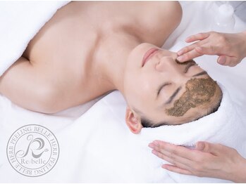 エースタジオ 梓川店(A-studio)/ハーブピーリングで肌質改善♪