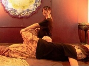 タイ古式マッサージ ワイルーム 新横浜(wai room)の写真/熟練の施術で姿勢が整い呼吸が深くなるプチ瞑想状態へ。疲れを癒し、不調を根本から改善へ！