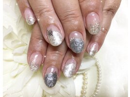 雪の結晶ネイル（グレー）