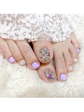 アイナ(Aina)/フットネイル定額デザイン