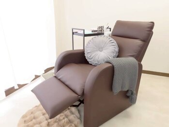 ロコラッシュ 自由が丘店/まつげパーマ/パリジェンヌ/LED