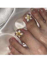 ロミー(Rommy)/プルメリアフットネイル