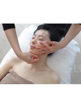 ホウレイ線・たるみ改善！予防ケア