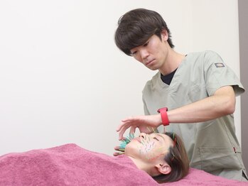 おおの鍼灸接骨院の写真/【KADOMORI】プロデュースの小顔・頭骨ソムリエ認定店◎骨から整える本格施術でお顔の気になるお悩み改善★