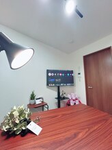 モイ(Moi)/店内/動画視聴/NETFLIXほか