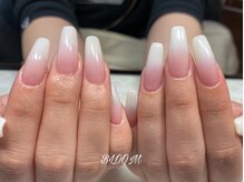 ネイルサロン ブルーム(BLOOM)/ホワイトグラデーション738