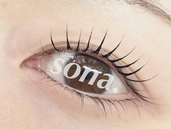 ソナ バイ イト(sona by itO.)の写真/お顔の印象は目元で決まる!!こだわりのカール剤でまつ毛に優しい◎プロの施術で初めての方にもオススメ♪