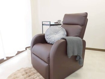 ロコラッシュ 自由が丘店/まつげパーマ/パリジェンヌ/LED