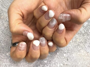 イビズ 新宿店(eviz)/ぷっくりネイル