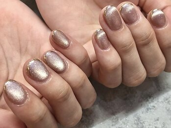 シンプリー ネイルアンドアイラッシュ 祖師谷大蔵店(Simpliee Nail&Eyelash)の写真/旬のワンホンネイル/韓国パーツをご提案♪【Simpleデザイン90分ワンカラー+アートでワンランク上の手元に】