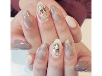 ジェイノヴァール(Jnovart)/