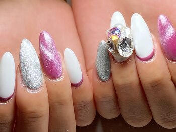 ヴィカエルバ(VICALVA)/マグネットネイル