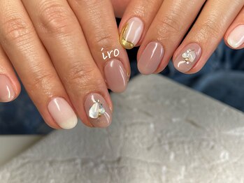 イロ ネイルサロン(iro)/ミラー×シェルネイル