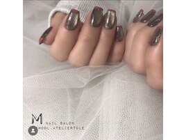 マグネットネイルと赤フレンチ