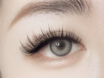 エムサロン(M Salon)の写真/メガボリュームラッシュで目力UP♪自まつげが少ない方、ボリュームを出したい方に◎全メニューアイパック付