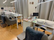 キャンアイドレッシー 三鷹ネイルサロンの雰囲気（全席タブレット完備/Amazonプライムビデオ視聴可能）