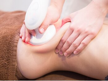 カミオエステティック(KAMIO ESTHETIQUE)の写真/【本気で痩せたい方限定！】最短で美BODYを叶える！最強痩身マシン"セルゼロ"で気になる脂肪を徹底撃退！