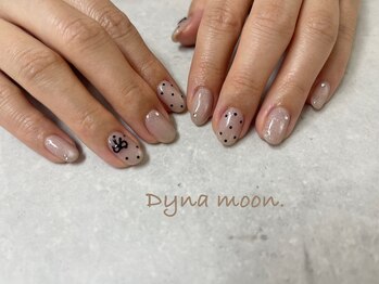 ダイナ ムーン(Dyna moon.)/水玉ネイル