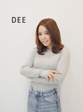 ディー ネイル アイラッシュ ギフ(DEE nail×eyelash gifu) hina