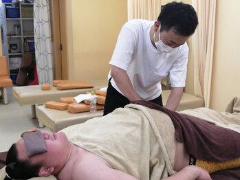 おなかちゃん 大阪本町店/横綱白鵬を腸もみ施術