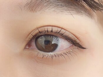 フィアラ 京都駅前店(Fiara)/上パーマ下パリジェンヌ