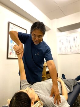 肩こり腰痛センター お茶の水/体の状態を検査します