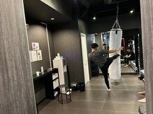 グレイト ボクシング フィットネス(Great's Boxing Fitness)の雰囲気（空手経験者が教えるキックも大人気です★）