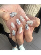 トータルサロン 白べぇーっ プラス/モノトーンネイル☆