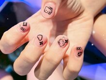 エンシンサロン(Enshin Salon)/キャラクターシールネイル